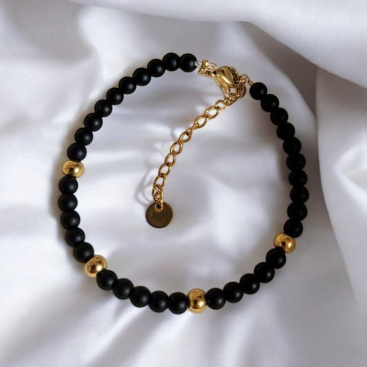 Bracciale con pietre nere